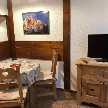 Mont Blanc View Appartement *